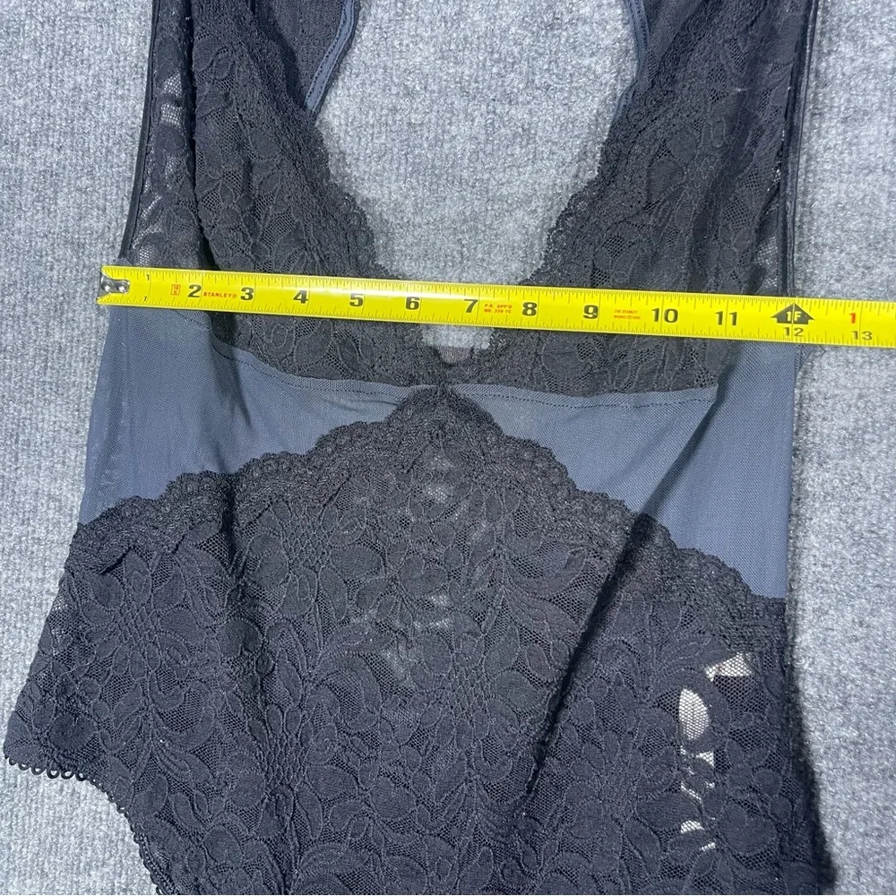Intimately Free People Women’s Large Black Lace Body Suit Open‎ Back Deep V Neck